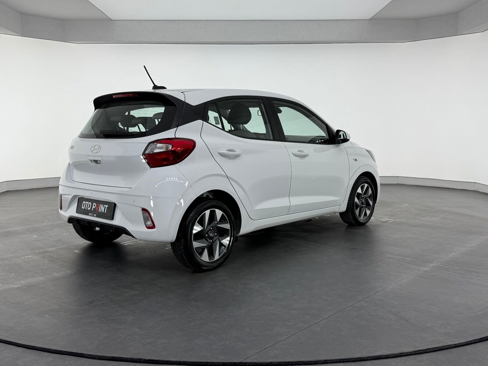 Hyundai i10 1.2 MPI Style+Navigasyon - 2025 - Detay