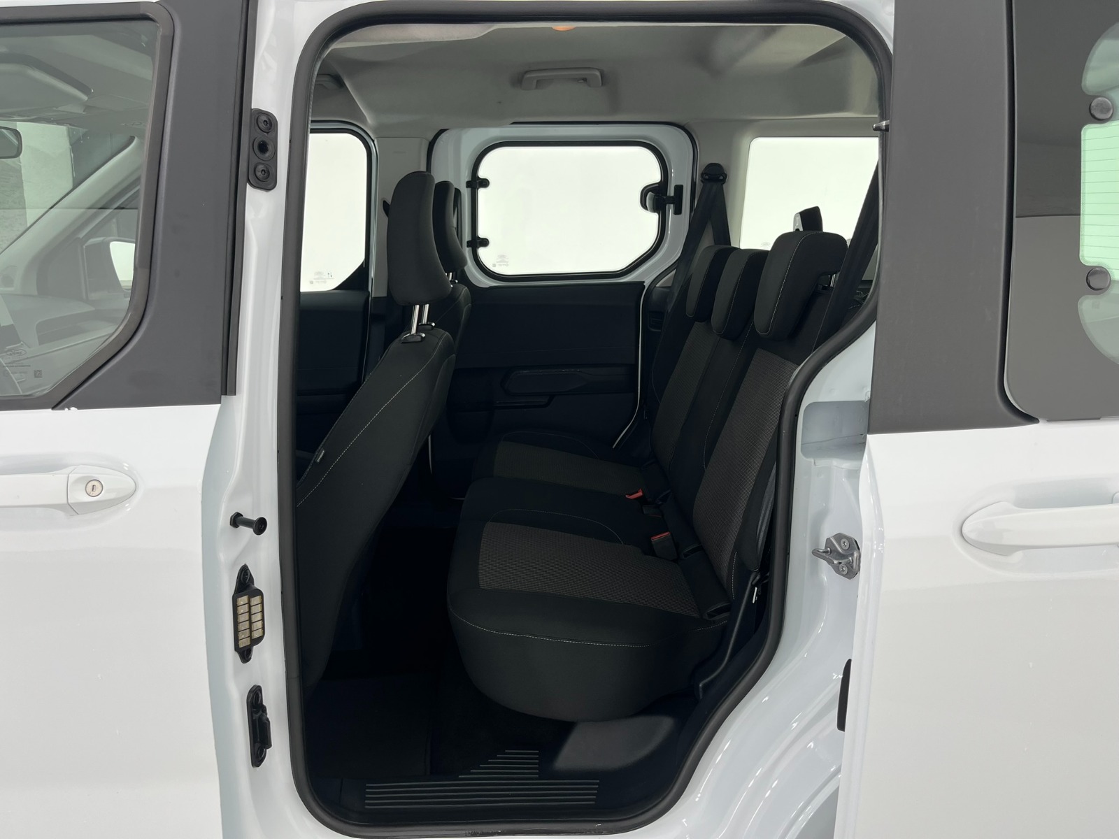 Ford Tourneo Courier Kombi 1.5 EcoBlue Deluxe - 2024 - Detay