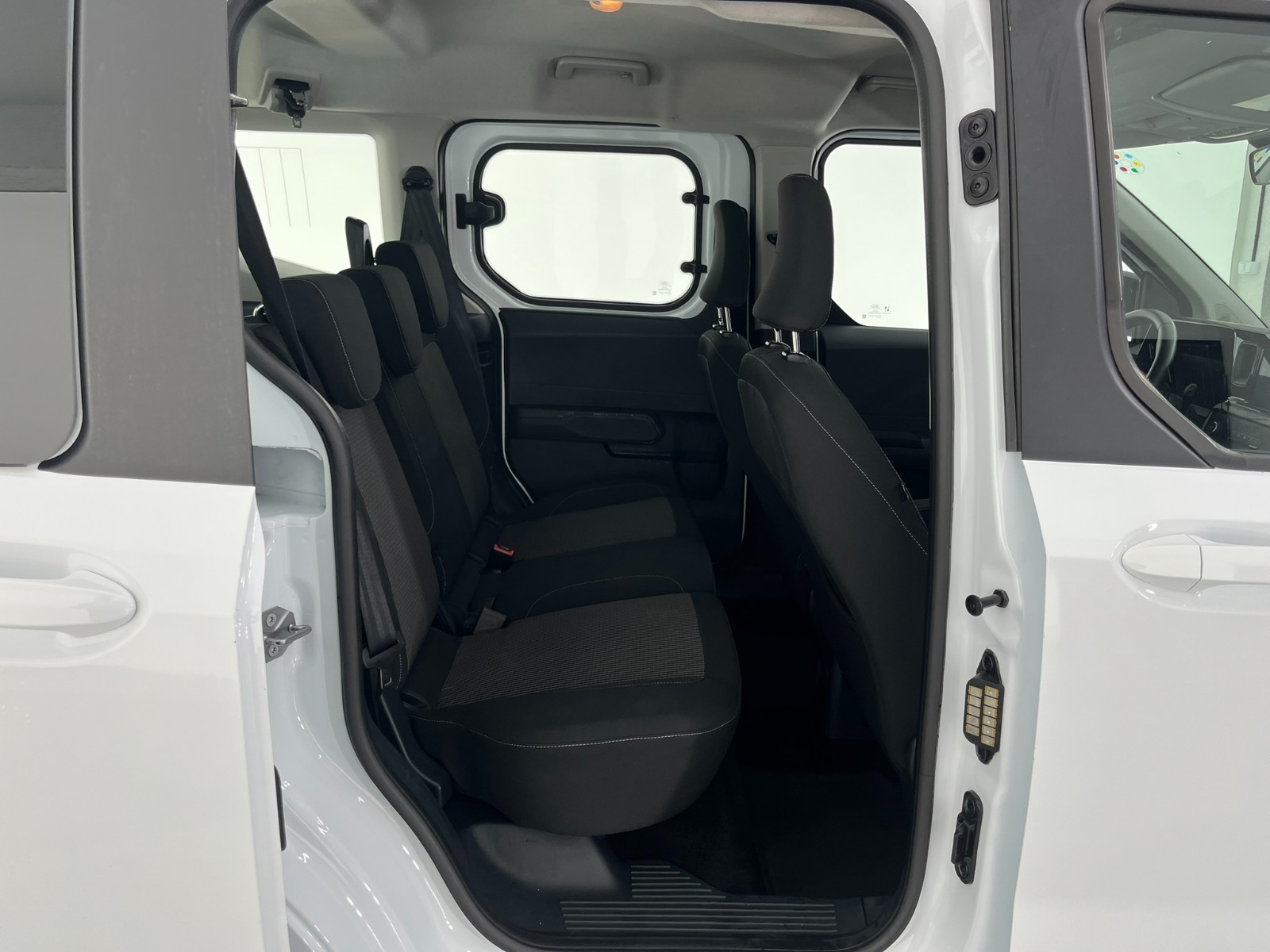 Ford Tourneo Courier Kombi 1.5 EcoBlue Deluxe - 2024 - Detay