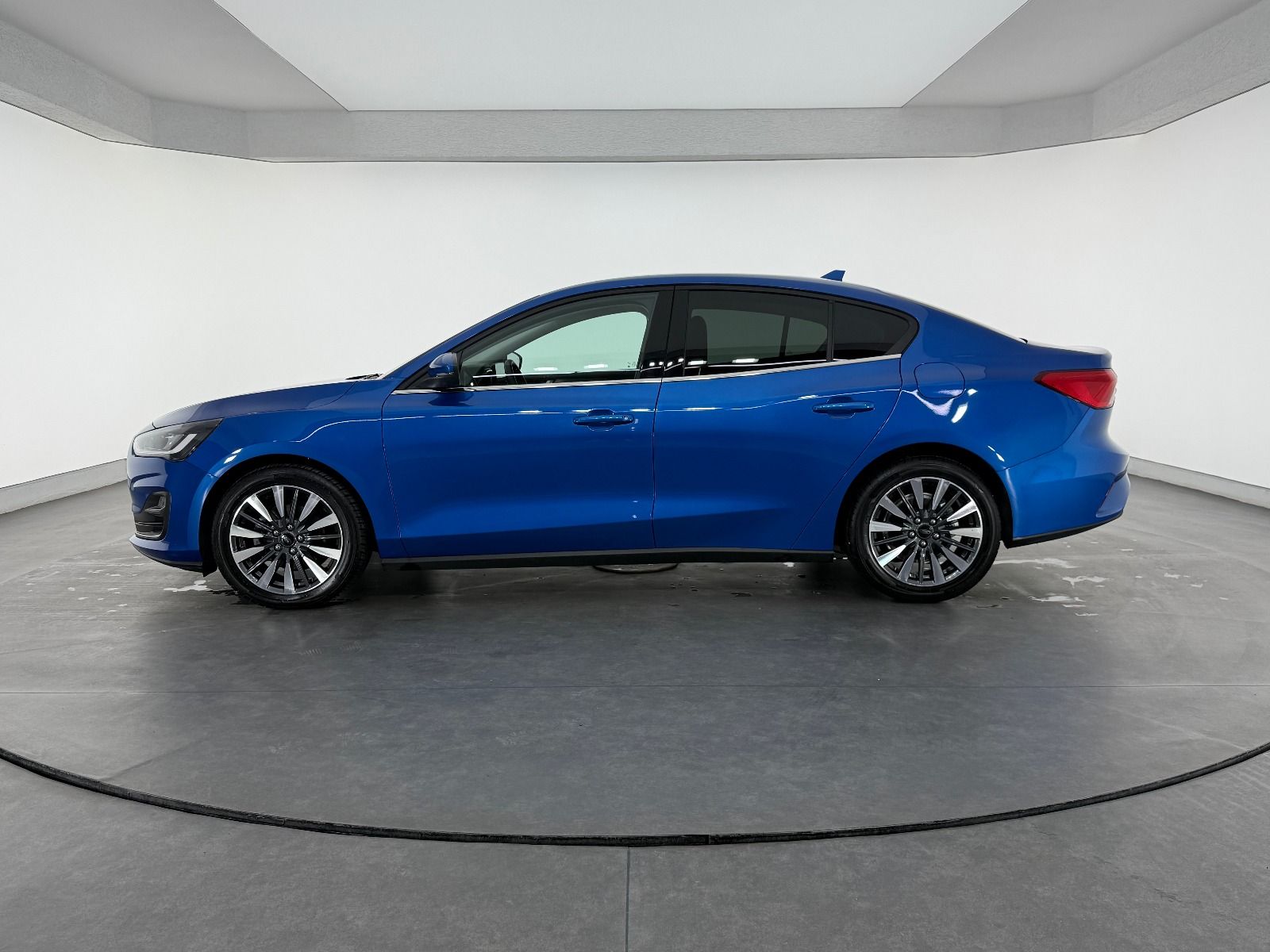 Ford Focus 1.5 EcoBlue Titanium X - 2025 - Detay