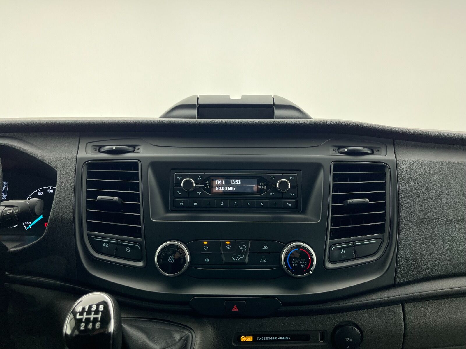 Ford Transit 350 M Çift Kabin - 2024 - Detay