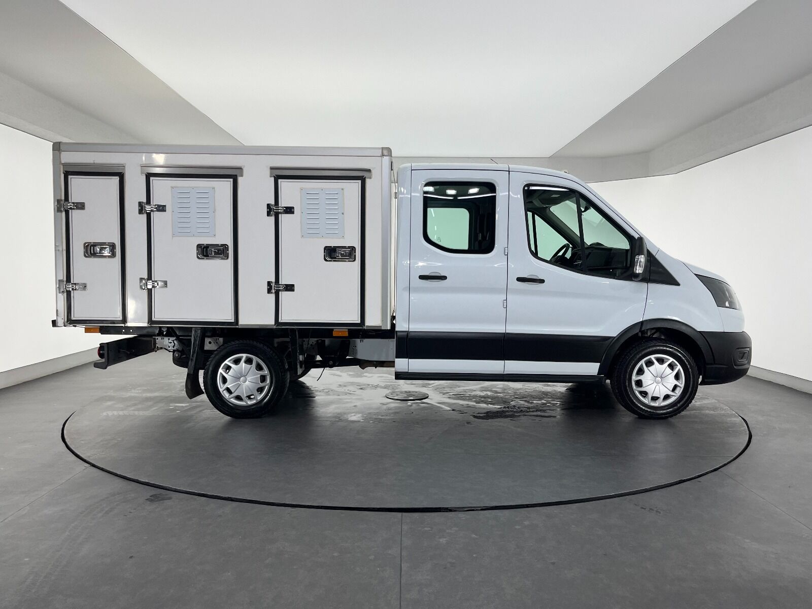 Ford Transit 350 M Çift Kabin - 2024 - Detay
