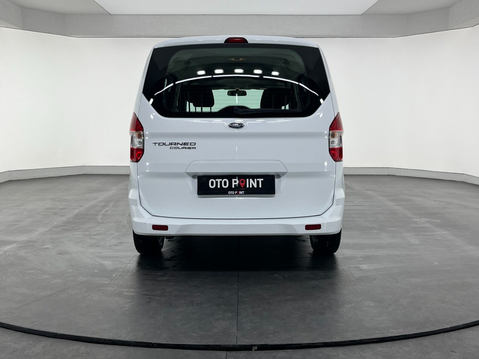 Ford Tourneo Courier 1.5 TDCI Deluxe - 2023 - Detay