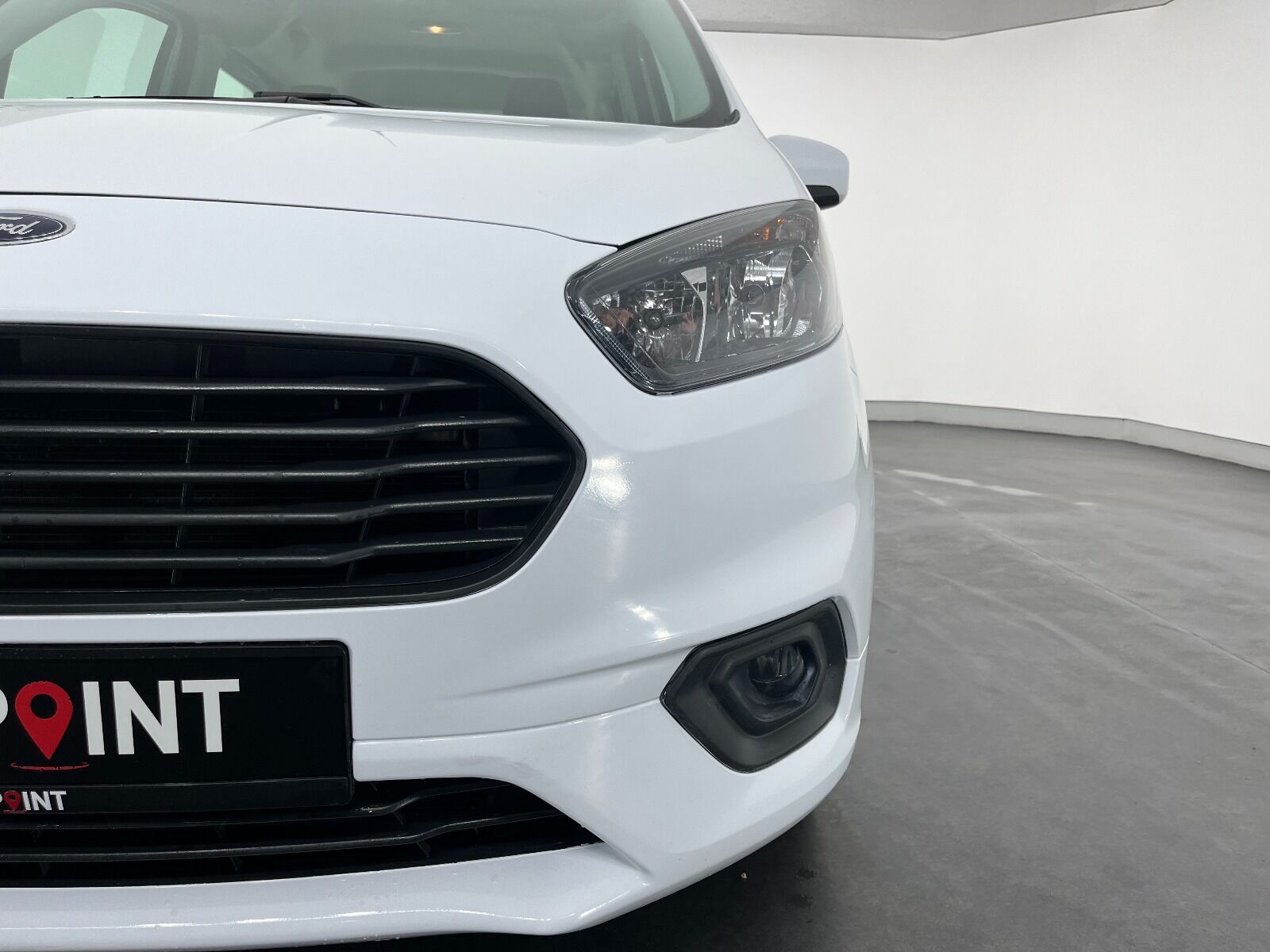 Ford Tourneo Courier 1.5 TDCI Deluxe - 2023 - Detay