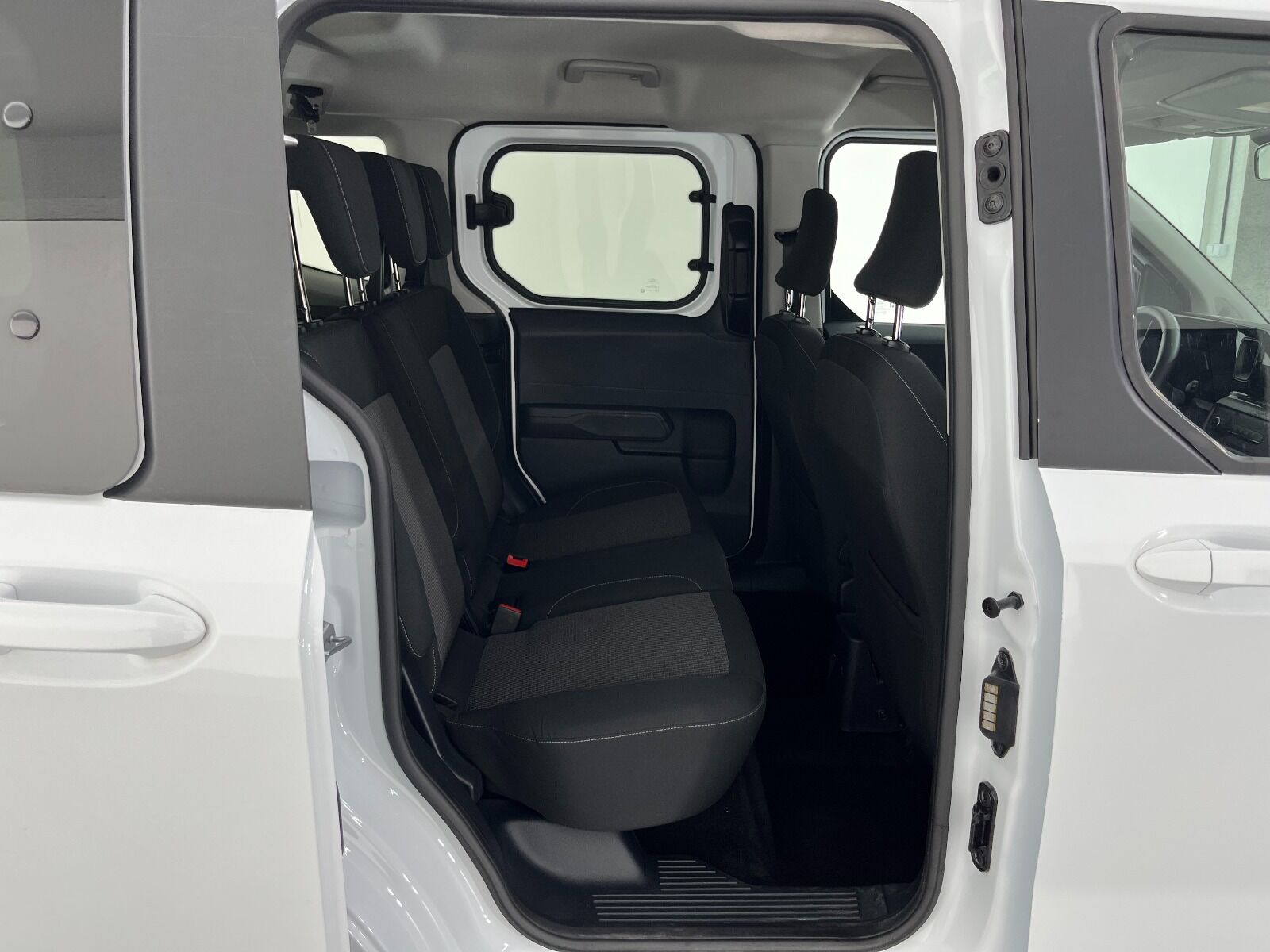Ford Tourneo Courier Kombi 1.5 EcoBlue Deluxe - 2025 - Detay