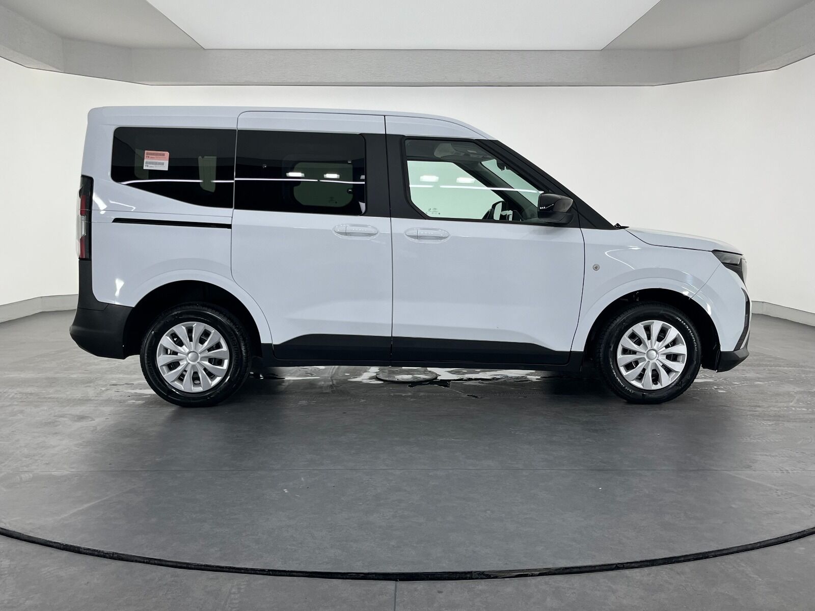 Ford Tourneo Courier Kombi 1.5 EcoBlue Deluxe - 2025 - Detay