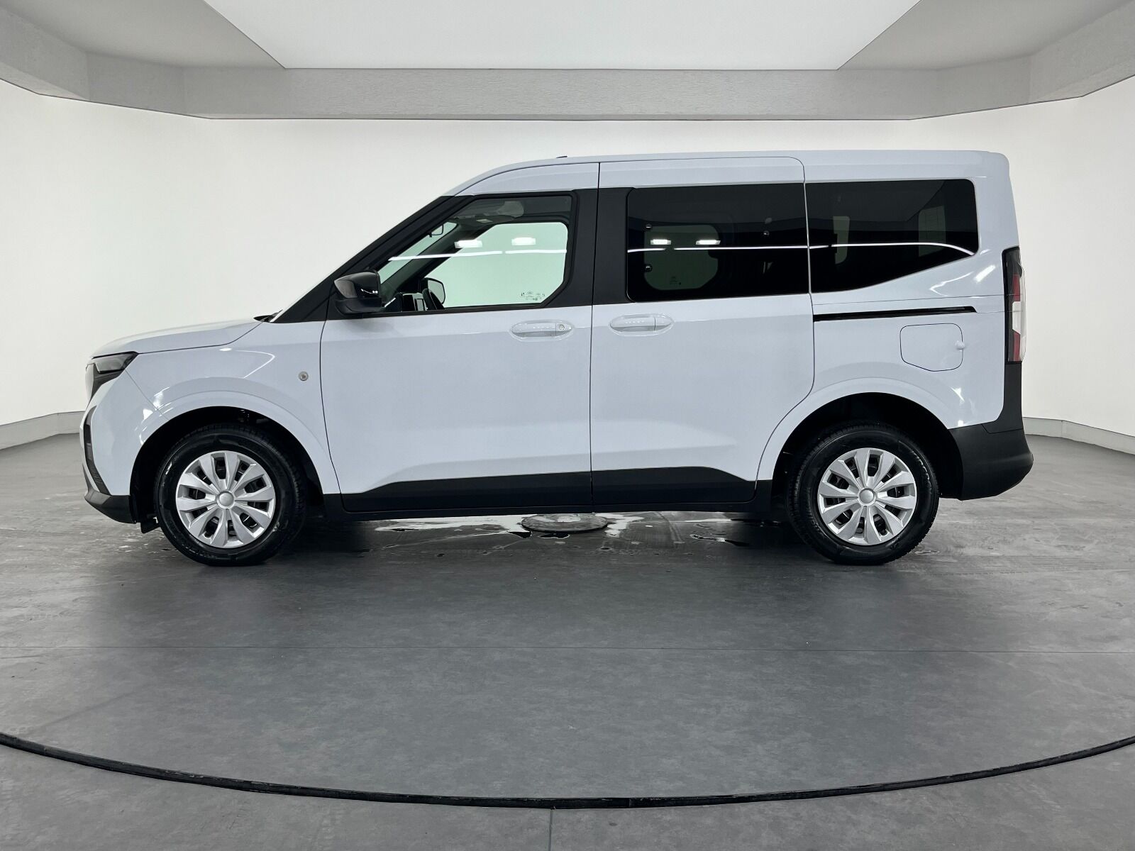Ford Tourneo Courier Kombi 1.5 EcoBlue Deluxe - 2025 - Detay