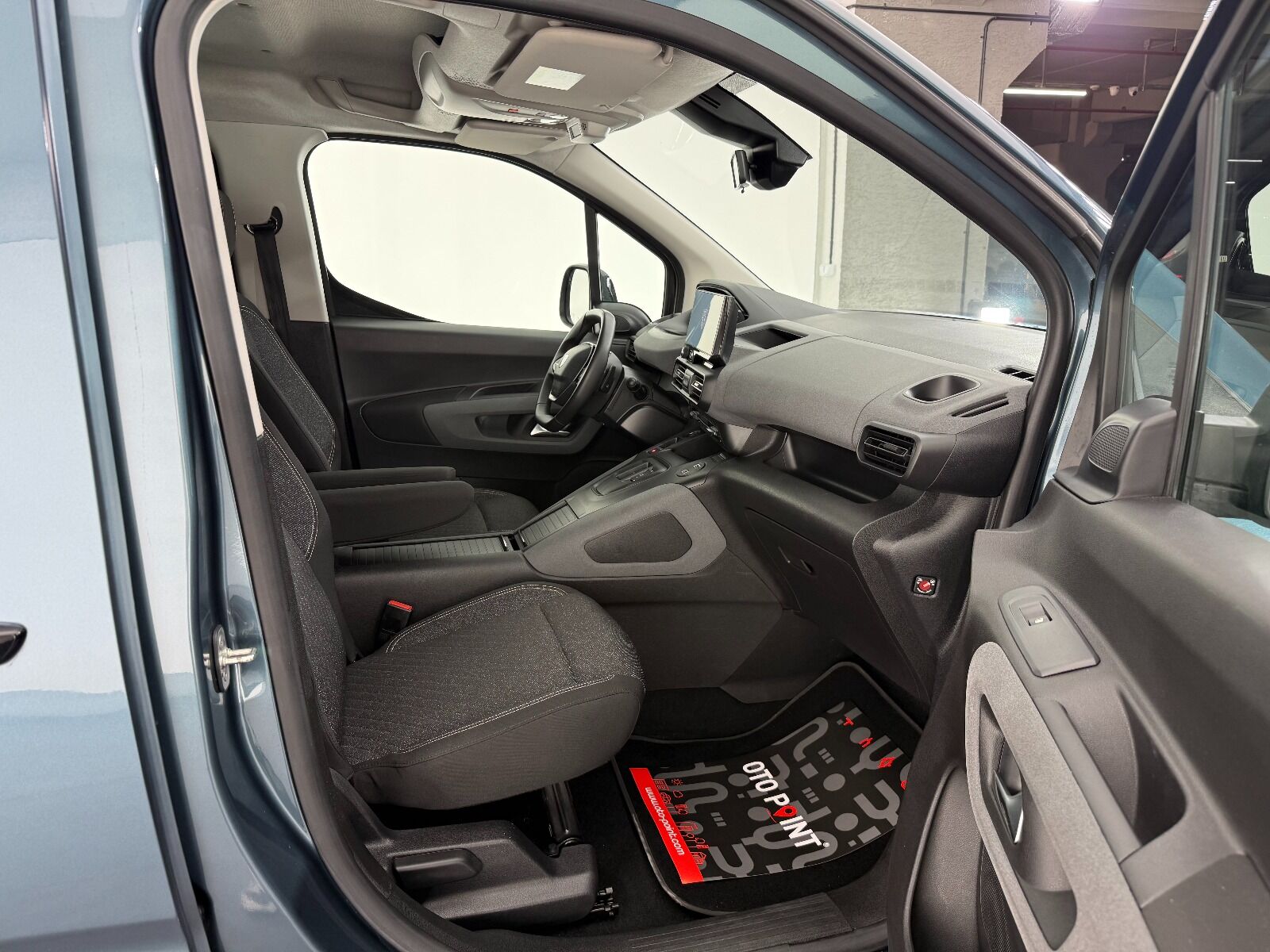 Peugeot Rifter 1.5 BlueHDI Allure EAT8 - 2025 - Detay