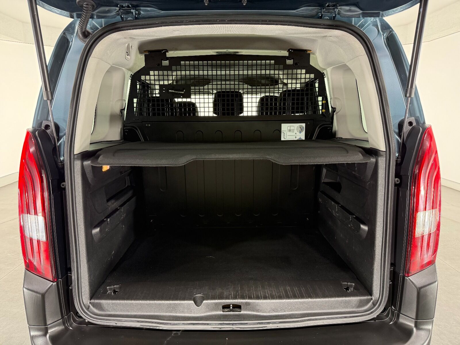 Peugeot Rifter 1.5 BlueHDI Allure EAT8 - 2025 - Detay