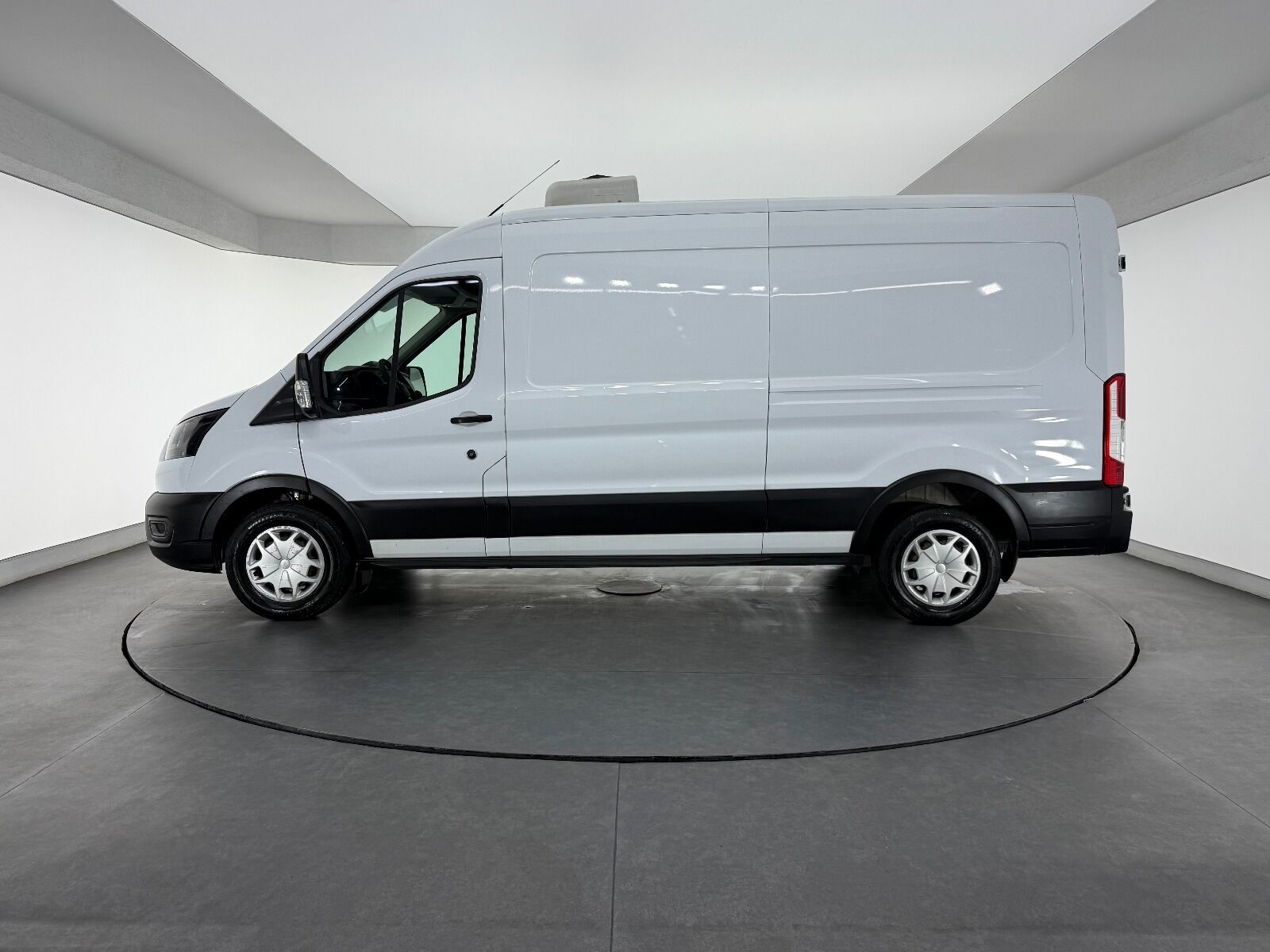 Ford Transit 350 L Van 11 M3 170 Trend - 2020 - Detay