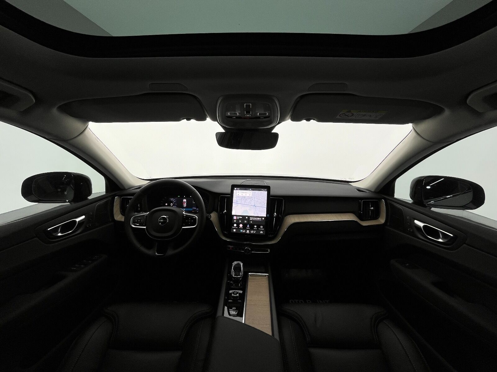 Volvo XC60 2.0 B5 Mild Hybrid Plus Dark AWD - 2025 - Detay