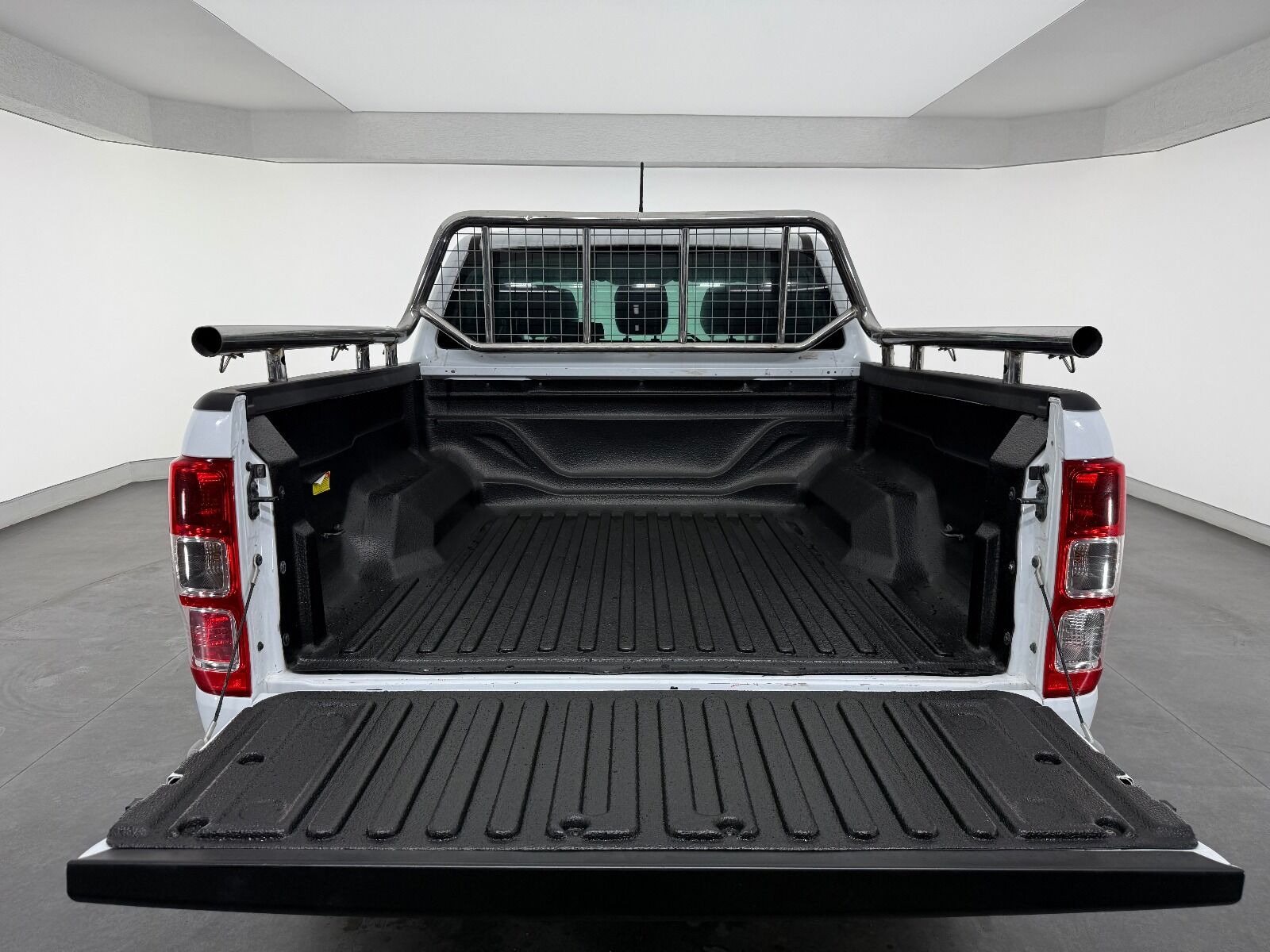 Ford Ranger 2.0 EcoBlue 4x4 XLT Otomatik - 2022 - Detay
