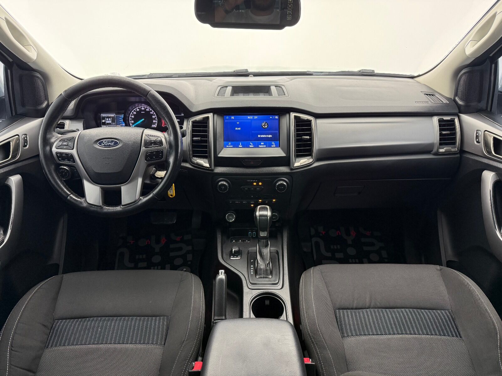 Ford Ranger 2.0 EcoBlue 4x4 XLT Otomatik - 2022 - Detay