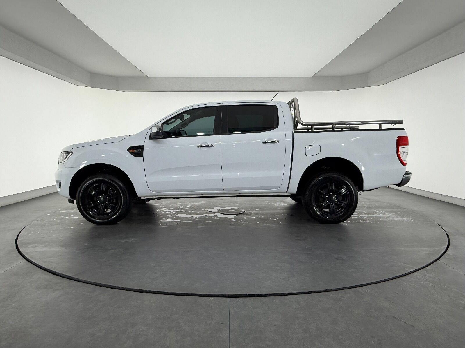 Ford Ranger 2.0 EcoBlue 4x4 XLT Otomatik - 2022 - Detay