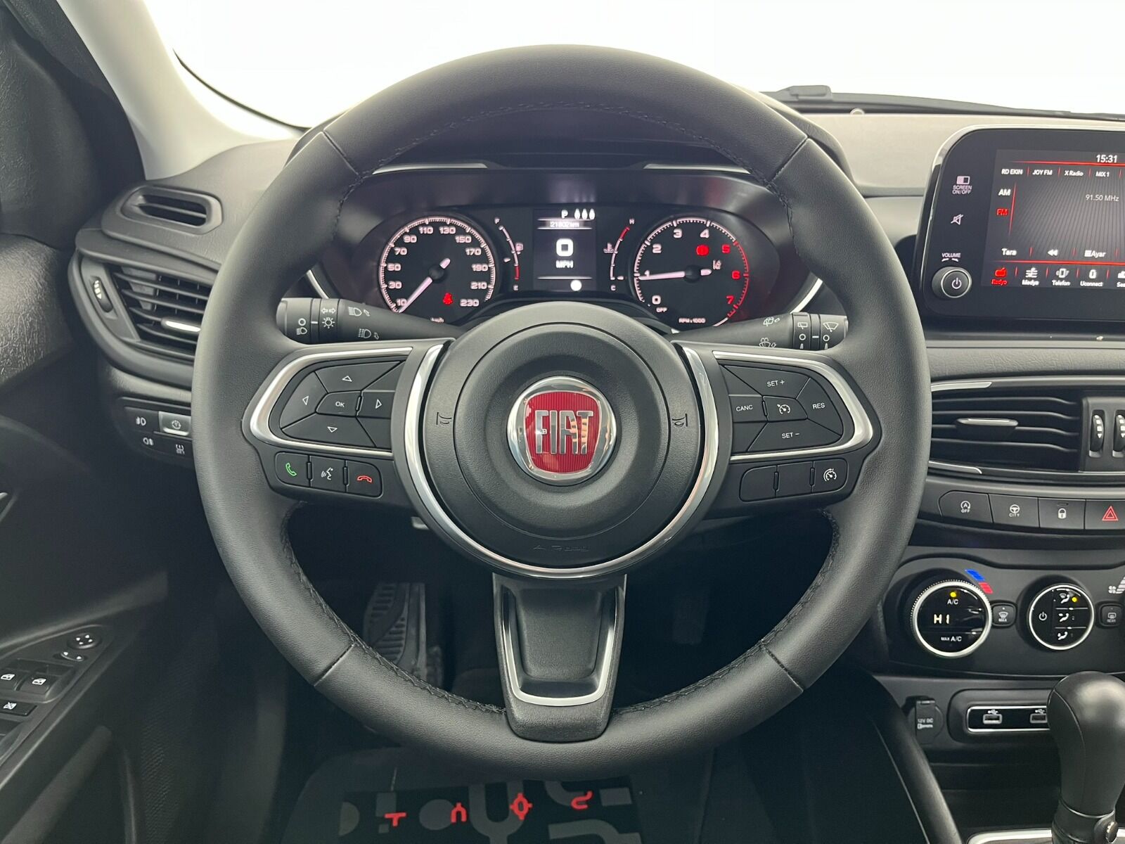 Fiat Egea Cross 1.6 MultiJet Urban GSR Traction+ DCT - 2024 - Detay