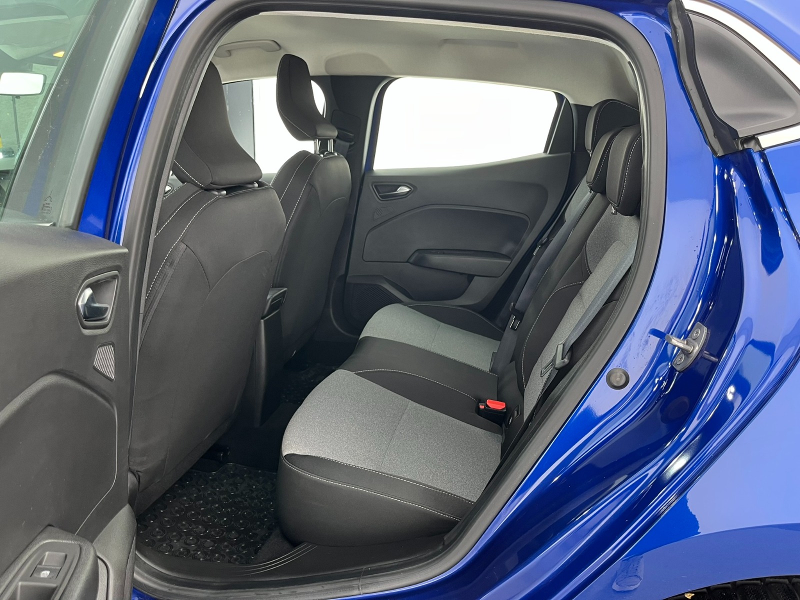 Renault Clio Hatchback 1.0 TCe Evolution X-Tronic - 2024 - Detay