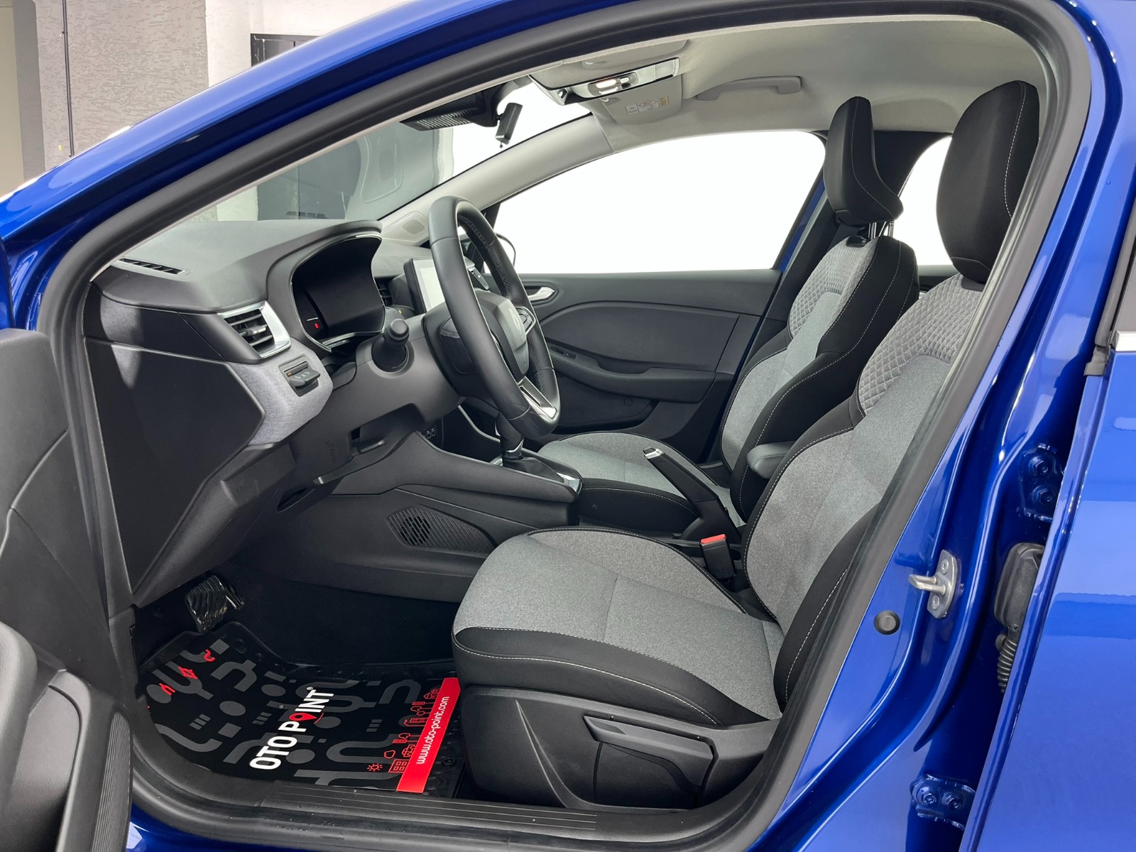 Renault Clio Hatchback 1.0 TCe Evolution X-Tronic - 2024 - Detay