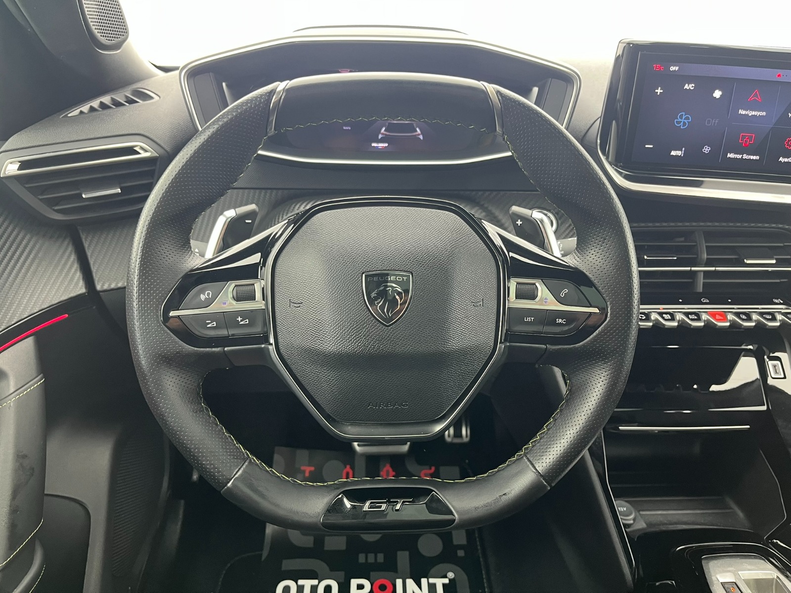 Peugeot 2008 Crossover 1.2 PureTech GT EAT8 - 2024 - Detay