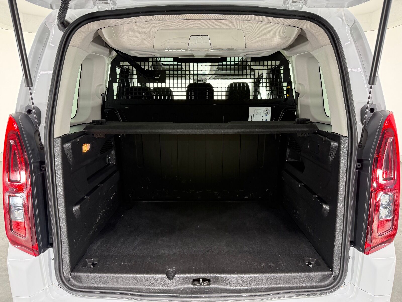 Fiat Doblo Combi 1.5 BlueHDİ Premio Plus - 2025 - Detay