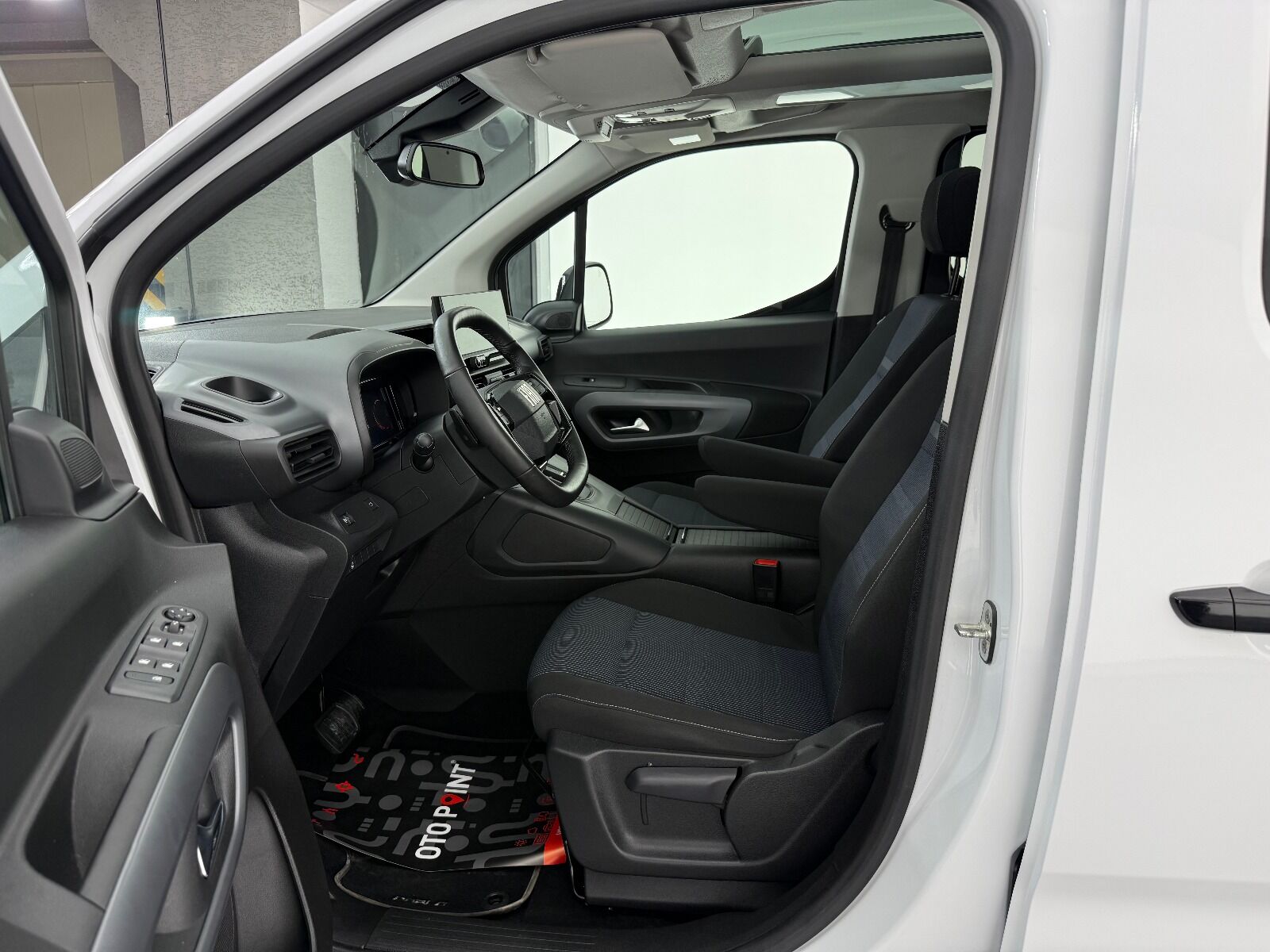 Fiat Doblo Combi 1.5 BlueHDİ Premio Plus - 2025 - Detay