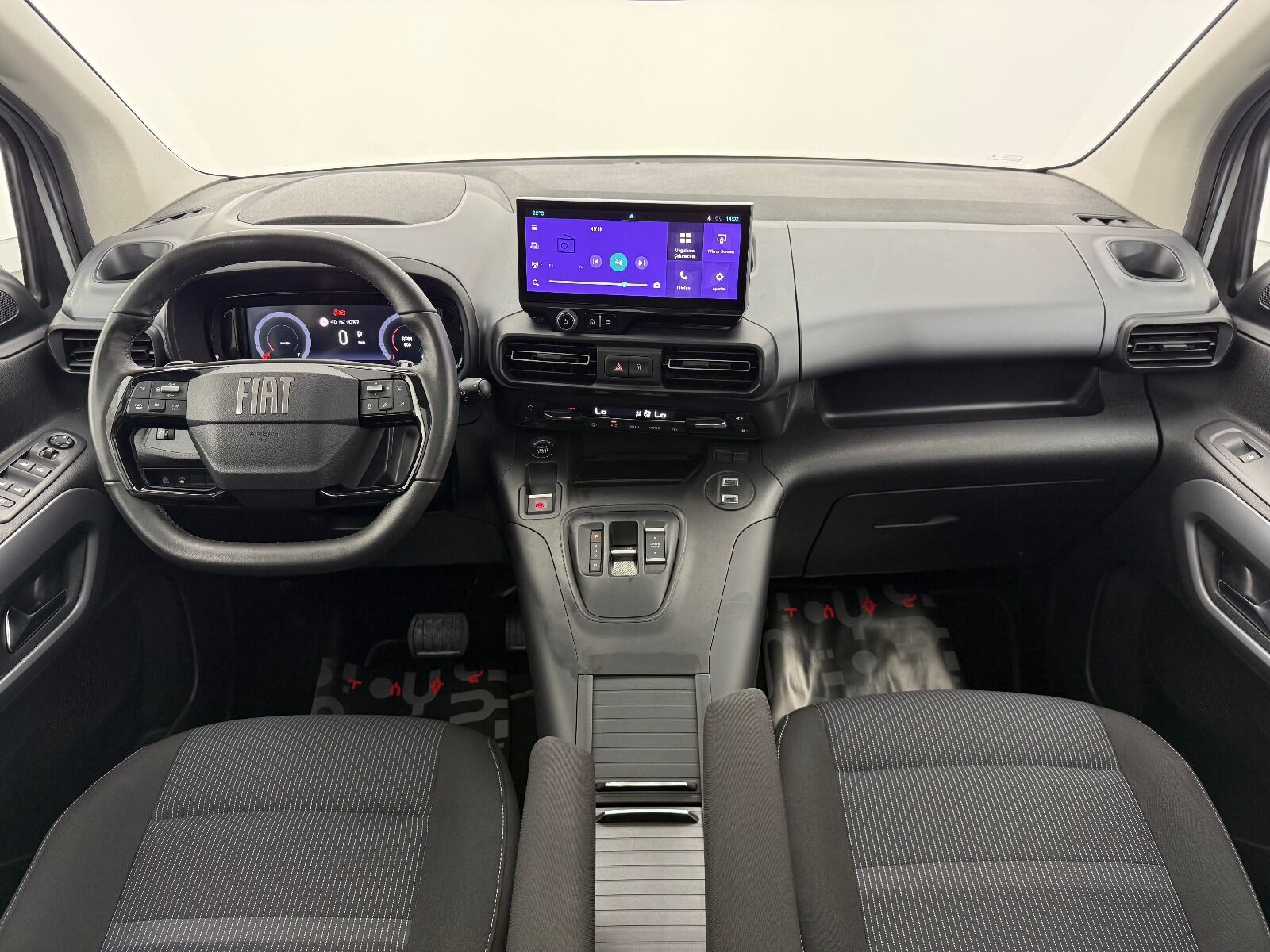 Fiat Doblo Combi 1.5 BlueHDİ Premio Plus - 2025 - Detay