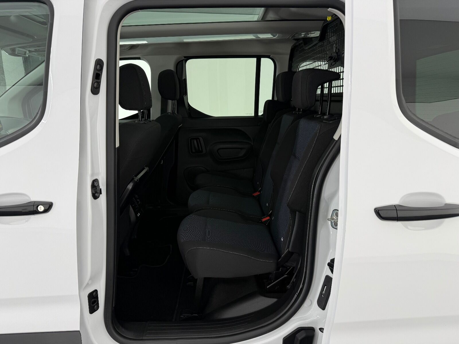 Fiat Doblo Combi 1.5 BlueHDİ Premio Plus - 2025 - Detay
