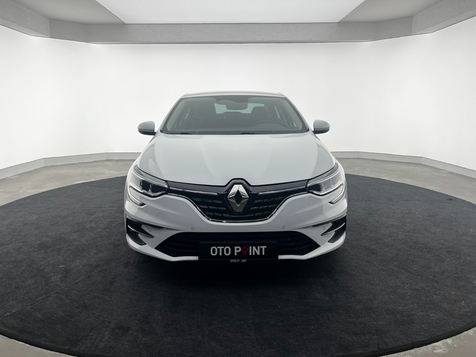 Renault Megane Sedan 1.5 Blue DCI Icon EDC - 2024
