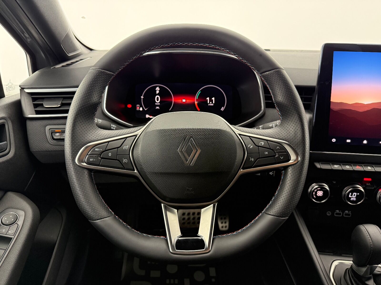 Renault Clio 1.0 TCE Techno Esprit Alpine X-Tronic - 2025 - Detay