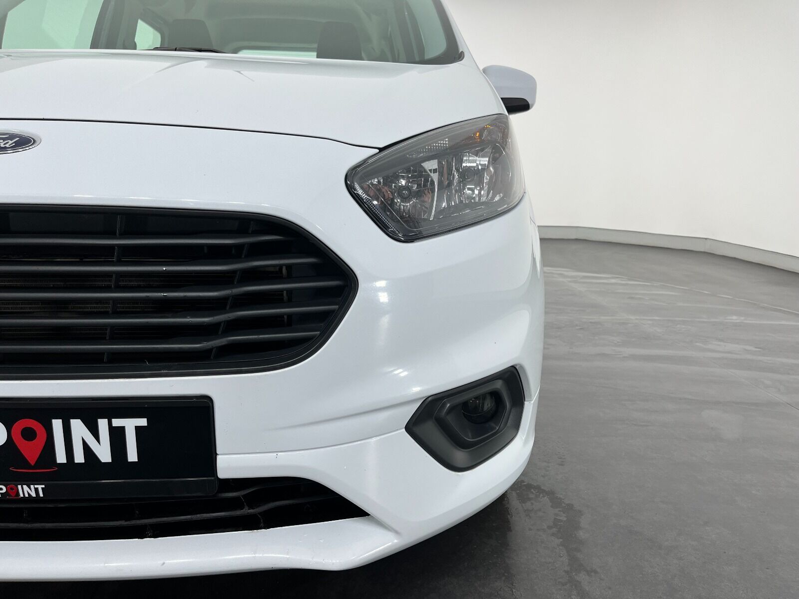 Ford Tourneo Courier 1.5 TDCI Deluxe - 2023 - Detay