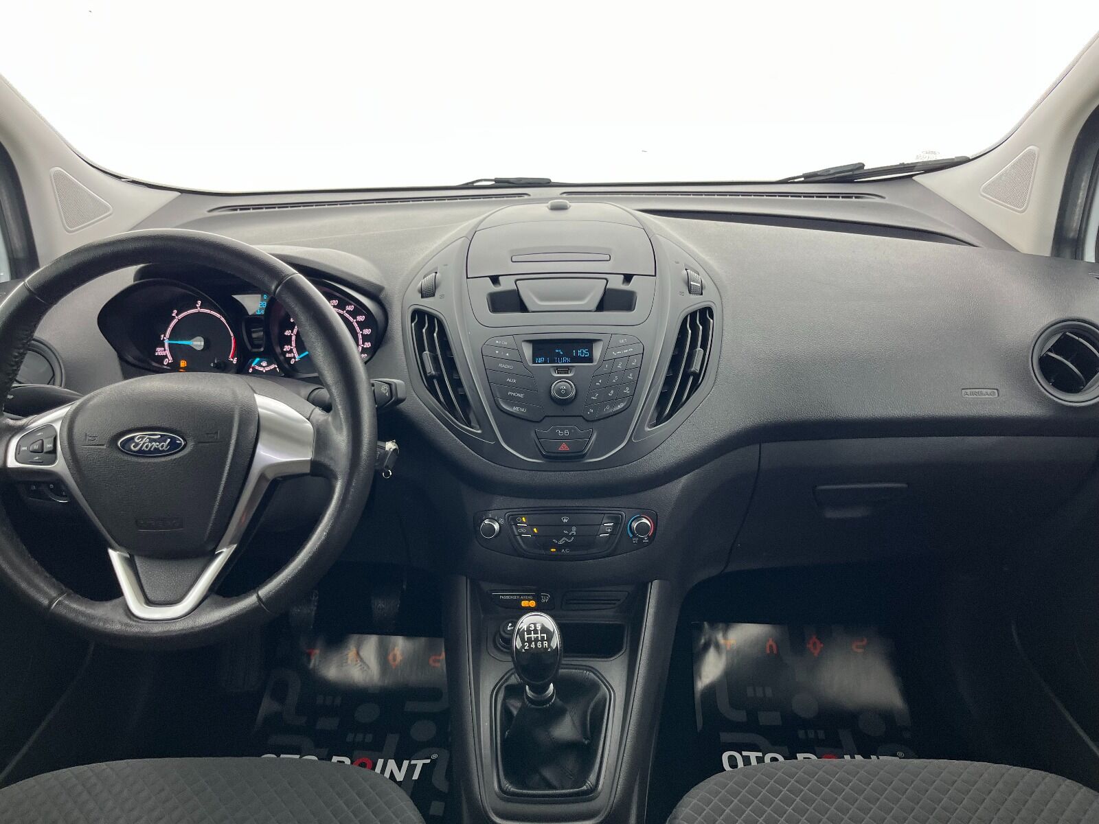 Ford Tourneo Courier 1.5 TDCI Deluxe - 2023 - Detay