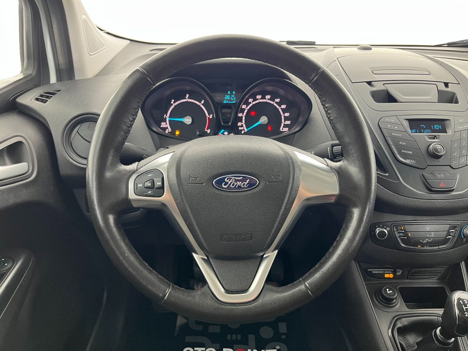 Ford Tourneo Courier 1.5 TDCI Deluxe - 2023 - Detay