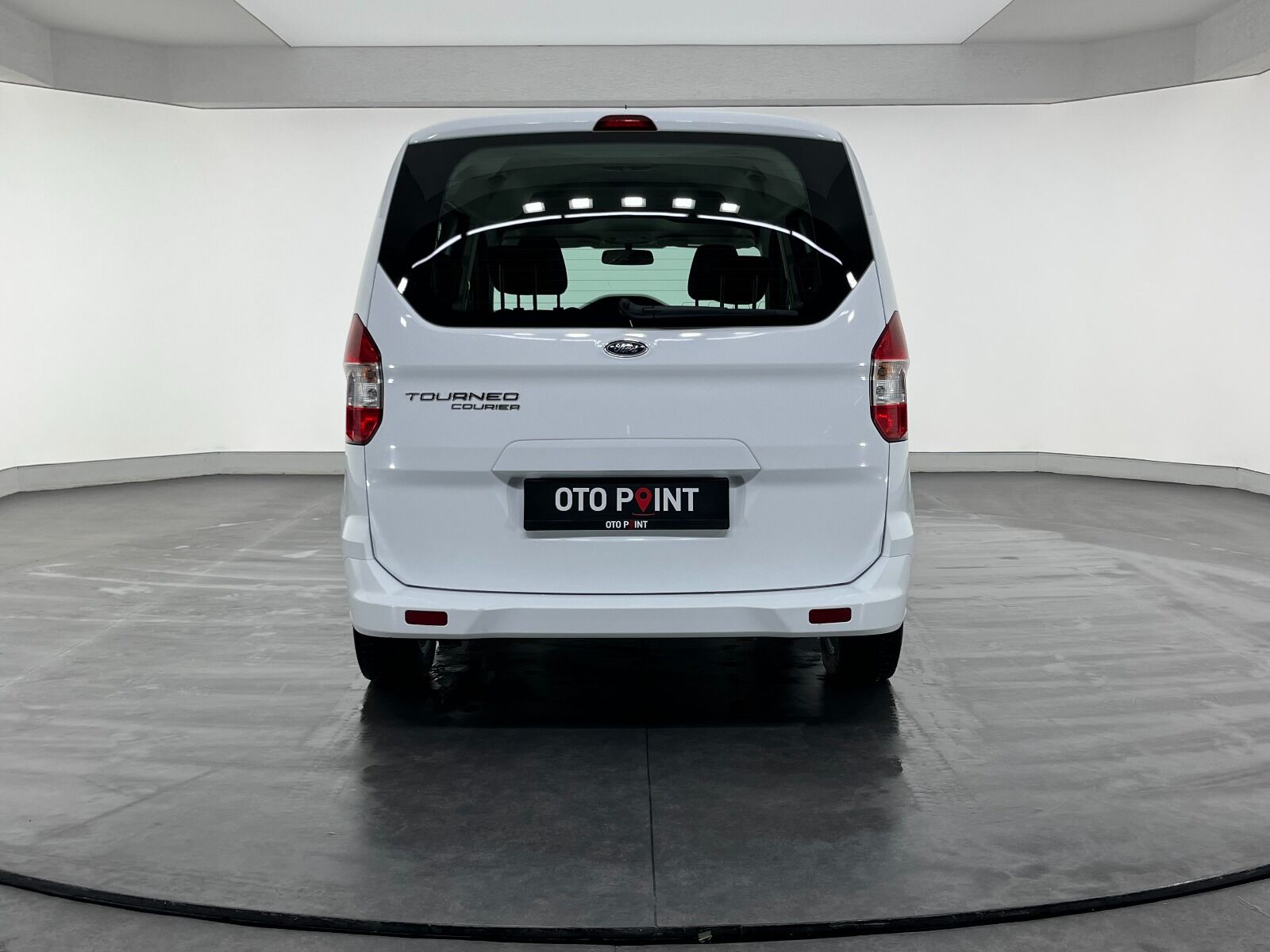 Ford Tourneo Courier 1.5 TDCI Deluxe - 2023 - Detay