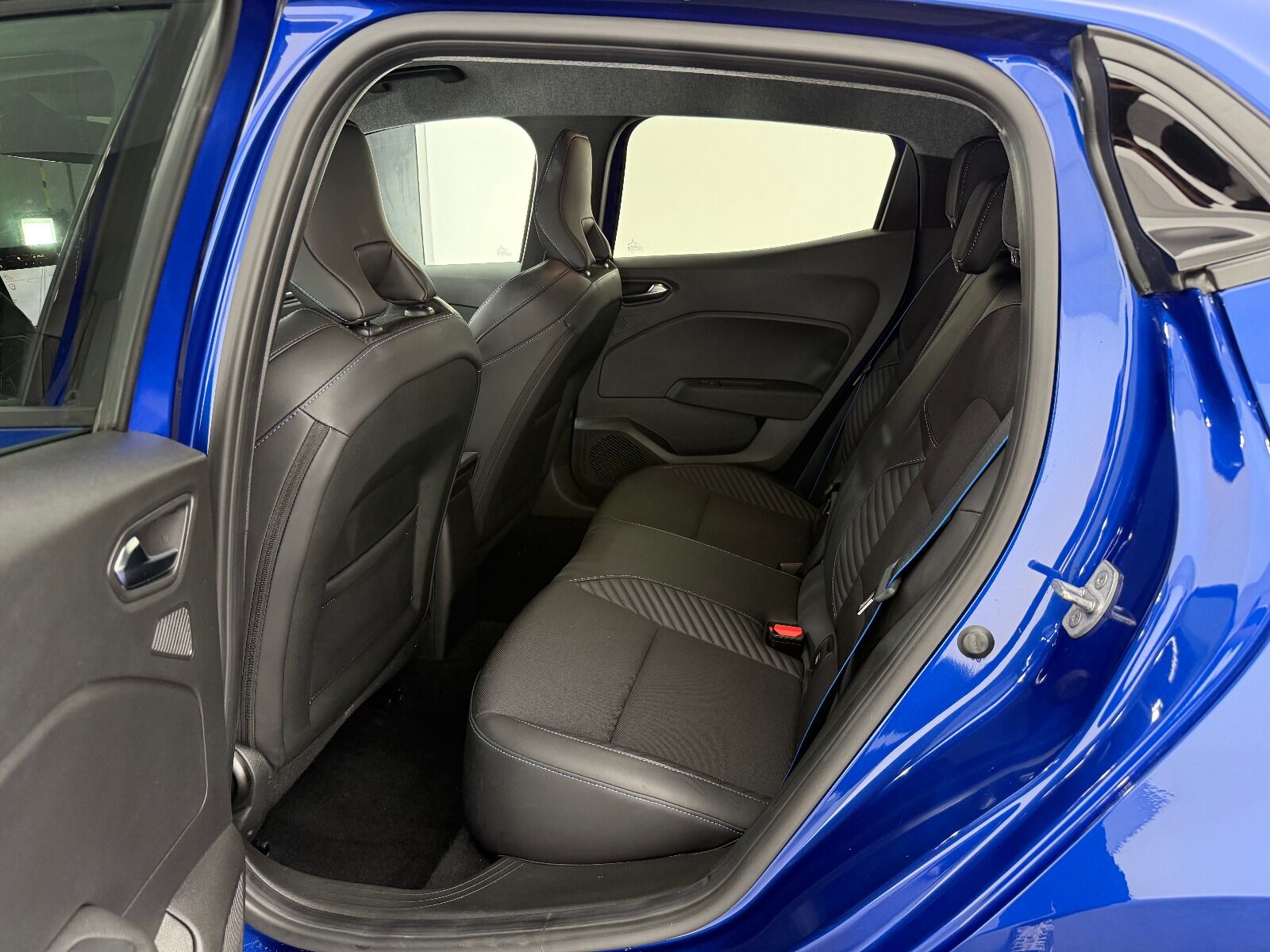 Renault Clio 1.0 TCE Techno Esprit Alpine X-Tronic - 2025 - Detay
