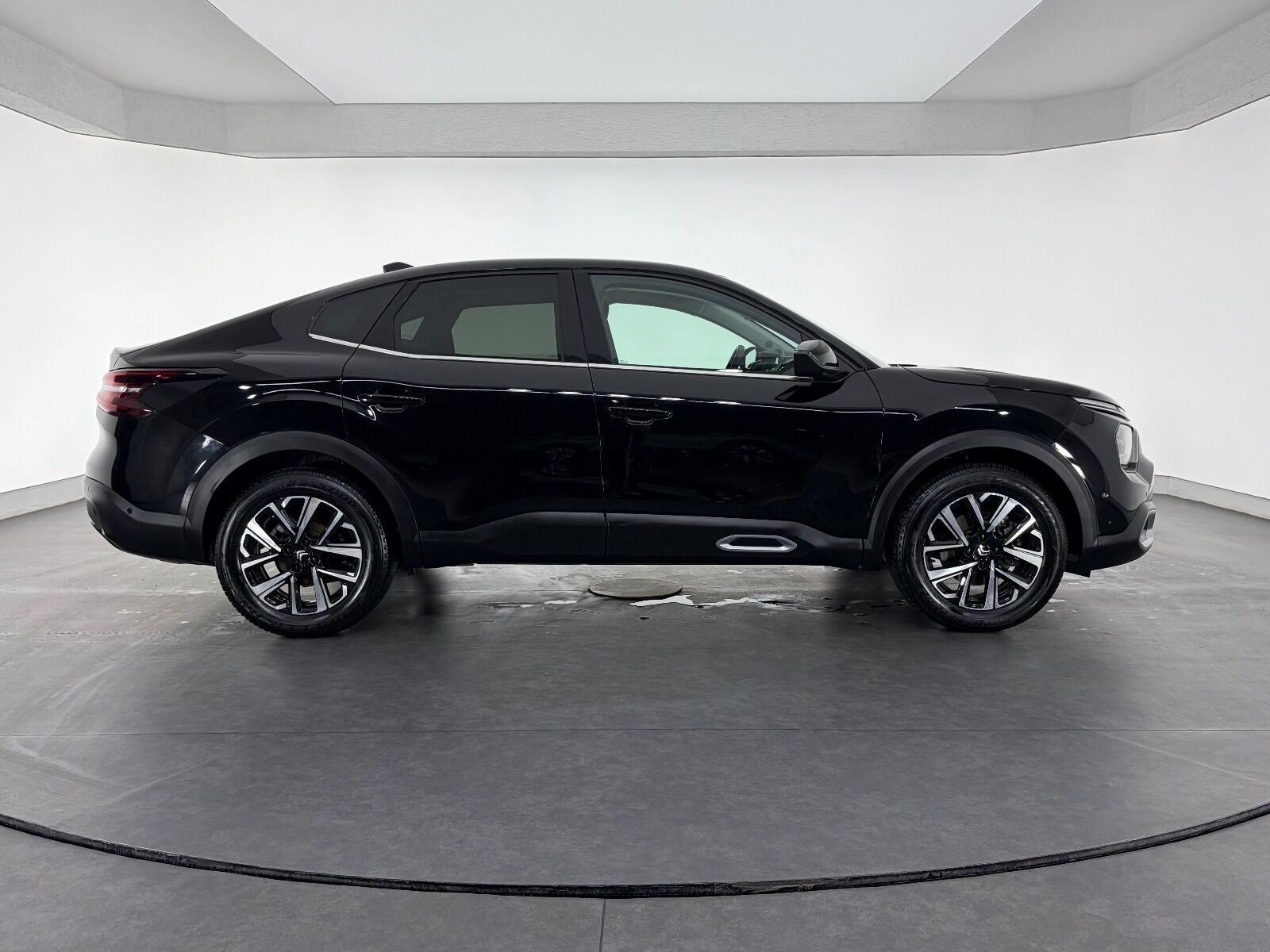 Citroen C4 X 1.2 Puretech Shine EAT8 - 2024 - Detay