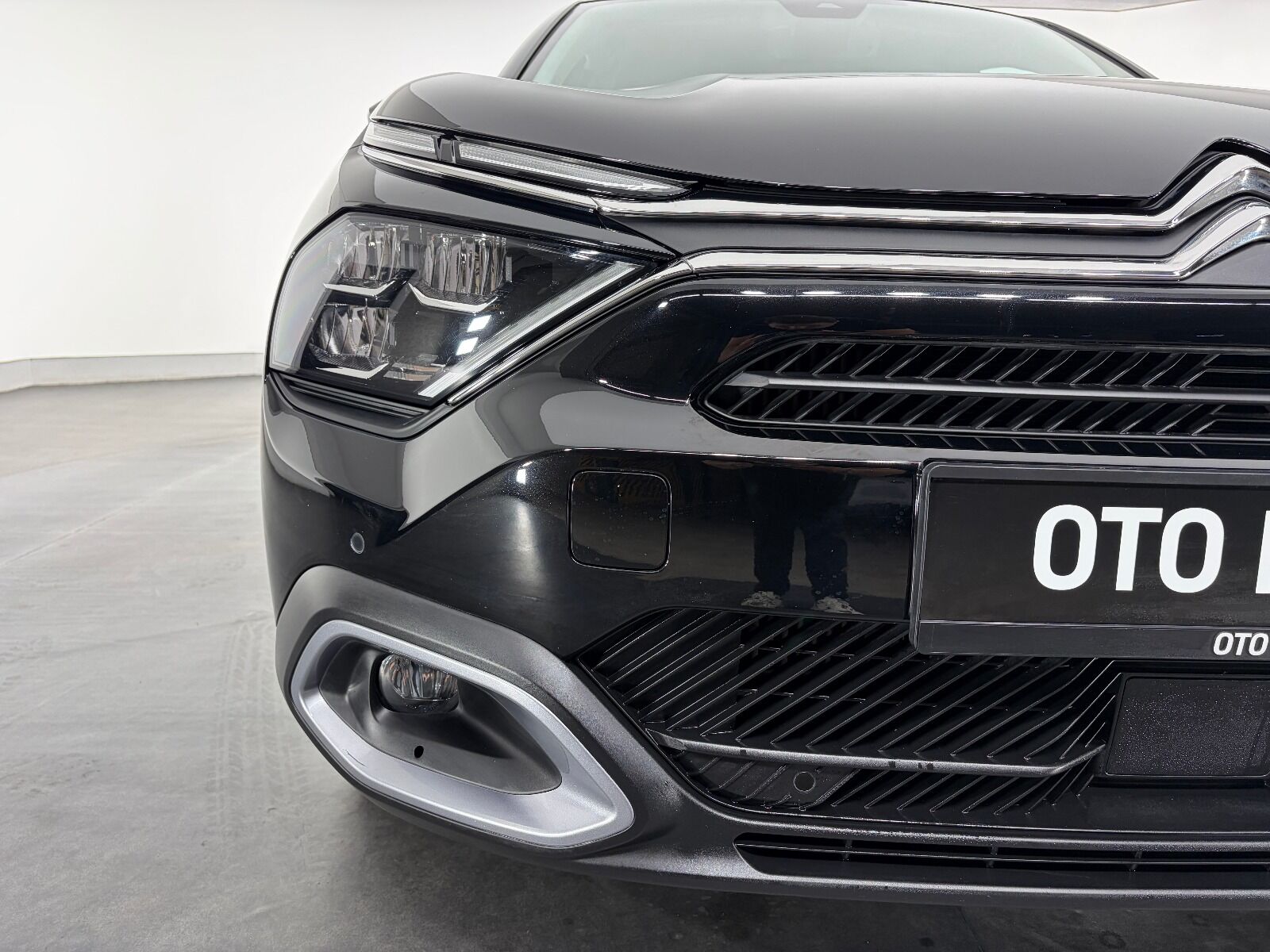 Citroen C4 X 1.2 Puretech Shine EAT8 - 2024 - Detay