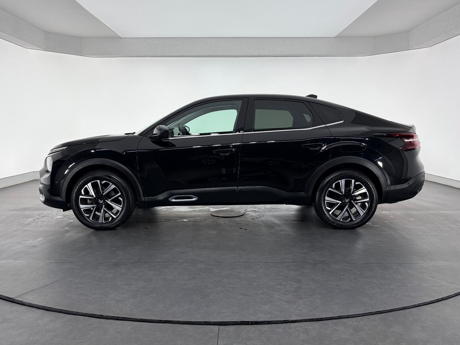 Citroen C4 X 1.2 Puretech Shine EAT8 - 2024 - Detay