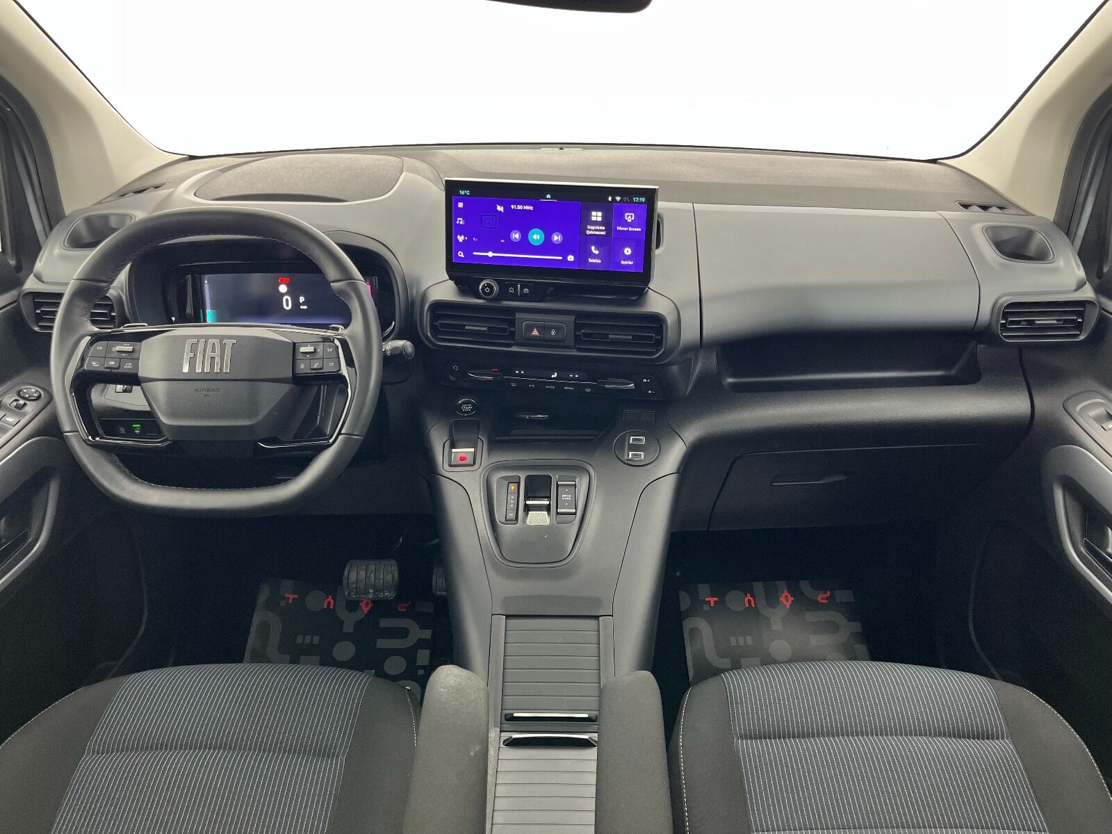 Fiat Doblo Combi 1.5 BlueHDI Premio Plus Otomatik - 2025 - Detay