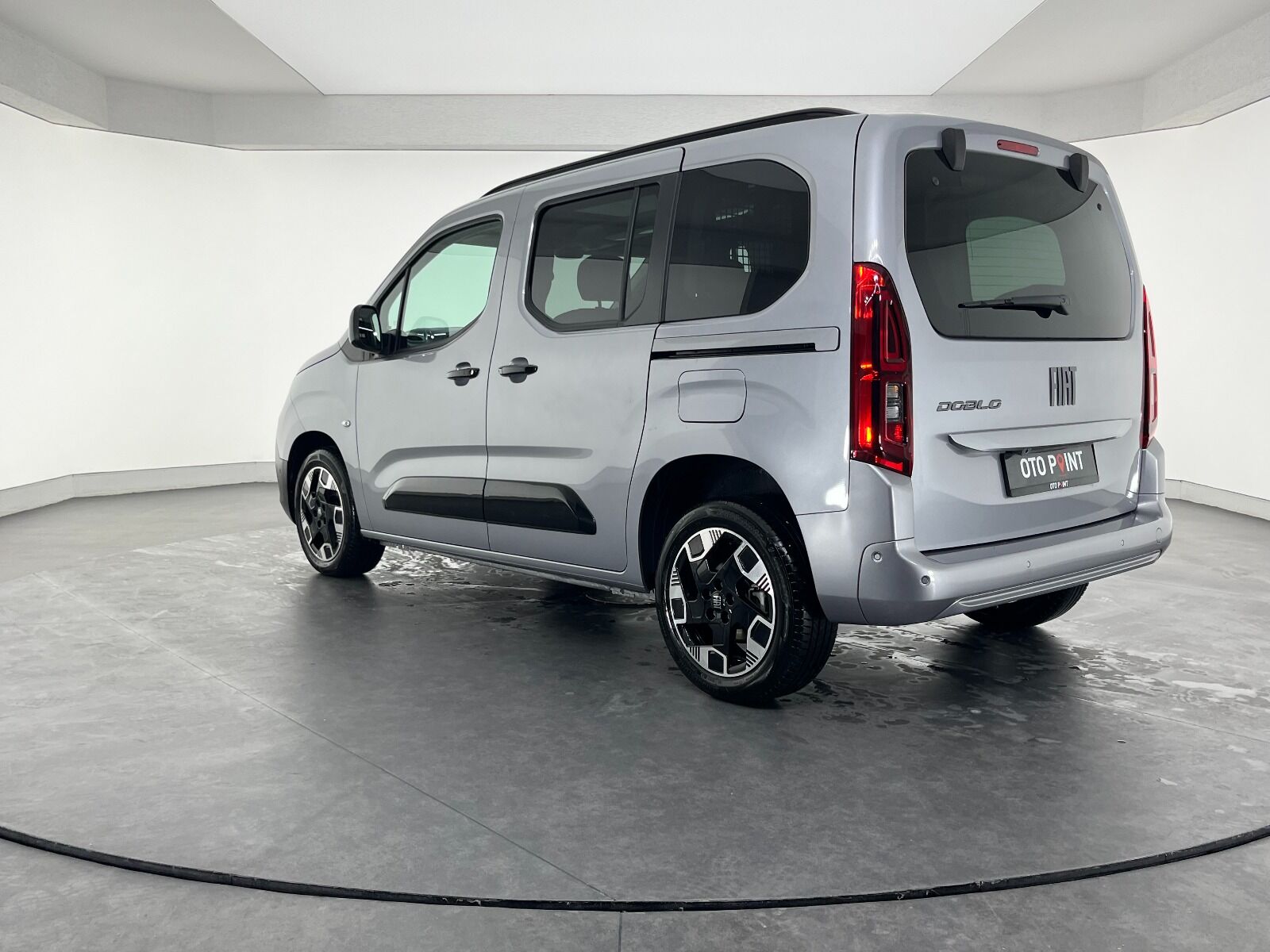 Fiat Doblo Combi 1.5 BlueHDI Premio Plus Otomatik - 2025 - Detay