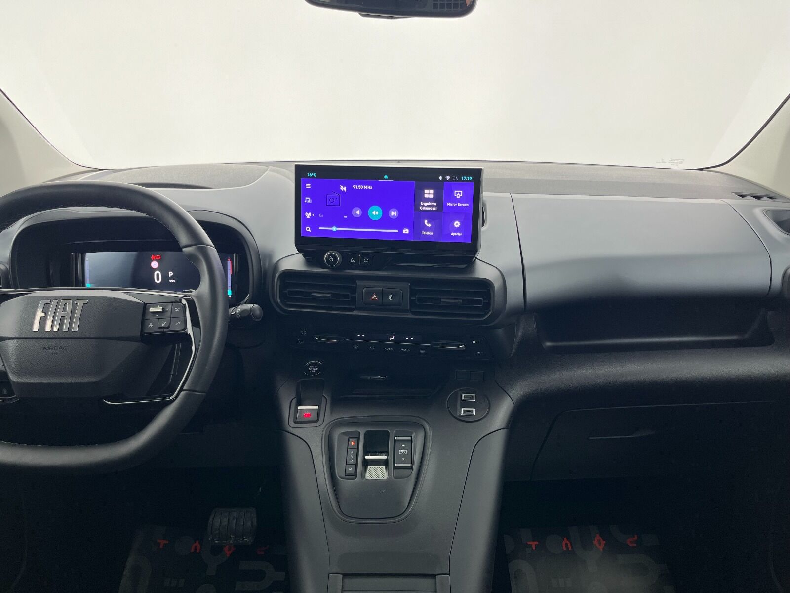 Fiat Doblo Combi 1.5 BlueHDI Premio Plus Otomatik - 2025 - Detay