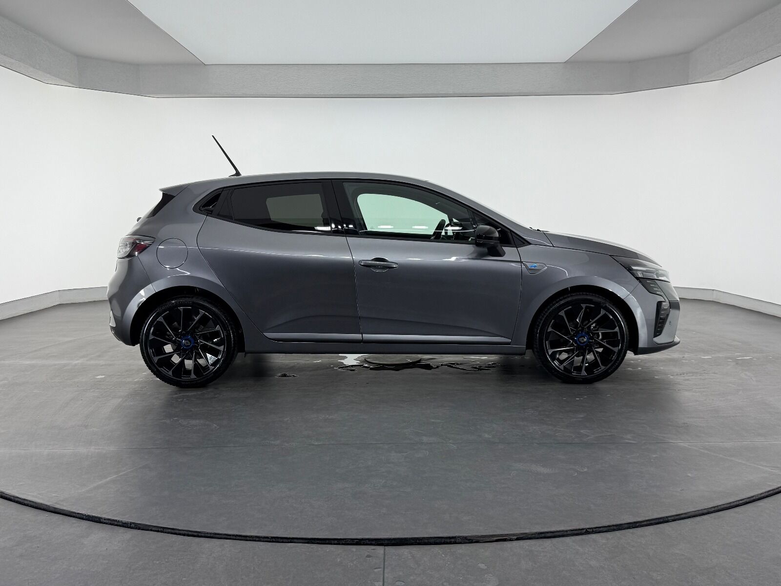 Renault Clio 1.0 TCE Techno Esprit Alpine X-Tronic - 2025 - Detay