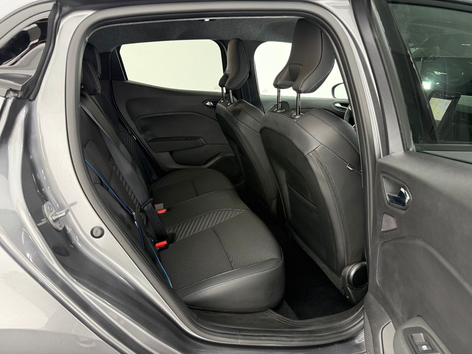 Renault Clio 1.0 TCE Techno Esprit Alpine X-Tronic - 2025 - Detay