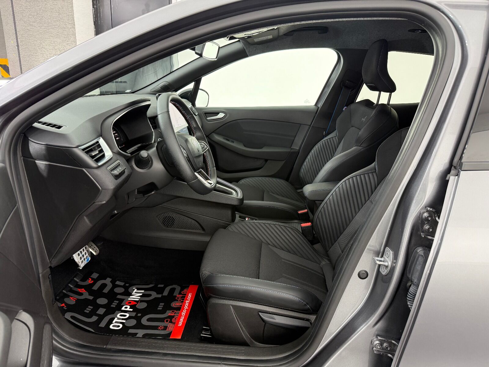 Renault Clio 1.0 TCE Techno Esprit Alpine X-Tronic - 2025 - Detay