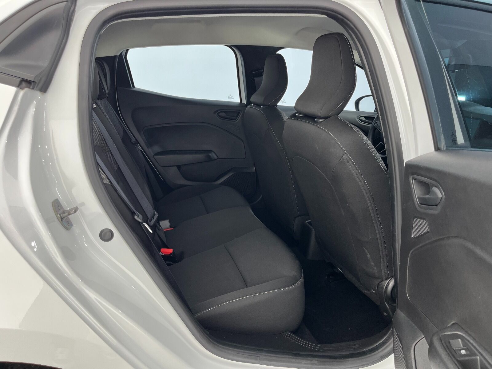 Renault Clio 1.0 TCE Eco Equilibre X-Tronic - 2024 - Detay