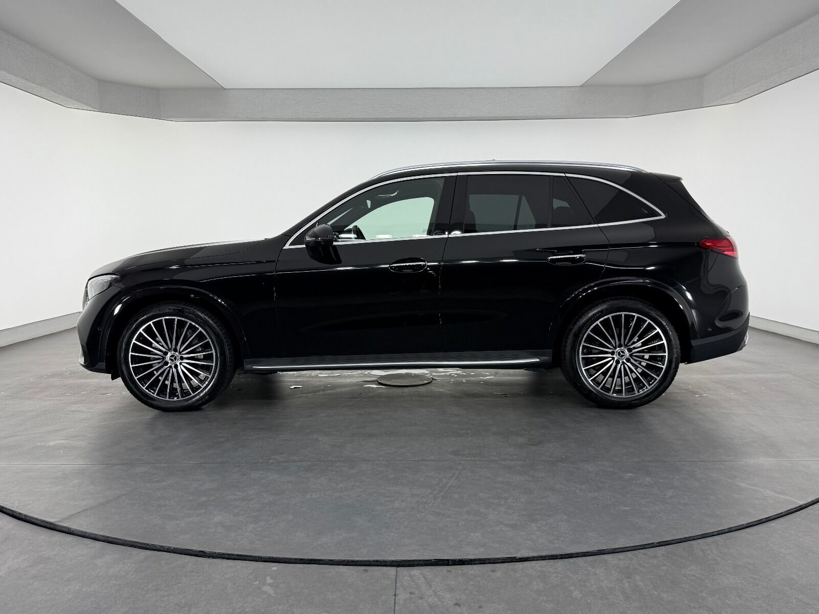 Mercedes-Benz GLC 180 AMG - 2024 - Detay