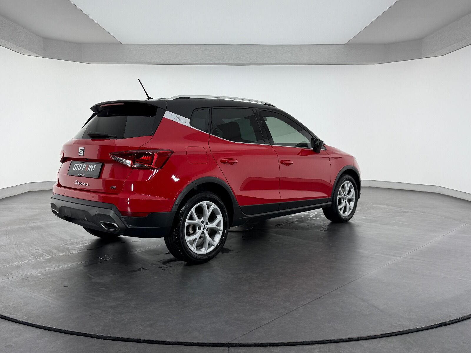 Seat Arona 1.0 EcoTSI FR DSG - 2024 - Detay