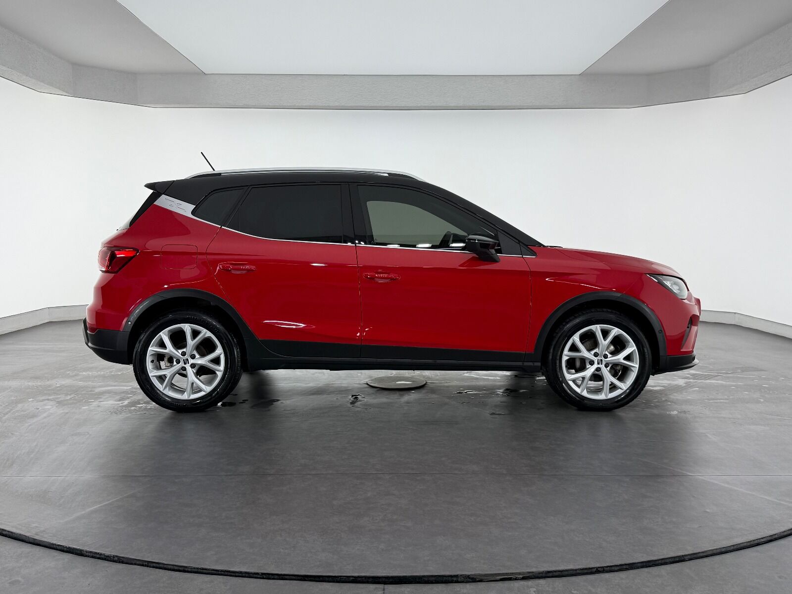 Seat Arona 1.0 EcoTSI FR DSG - 2024 - Detay