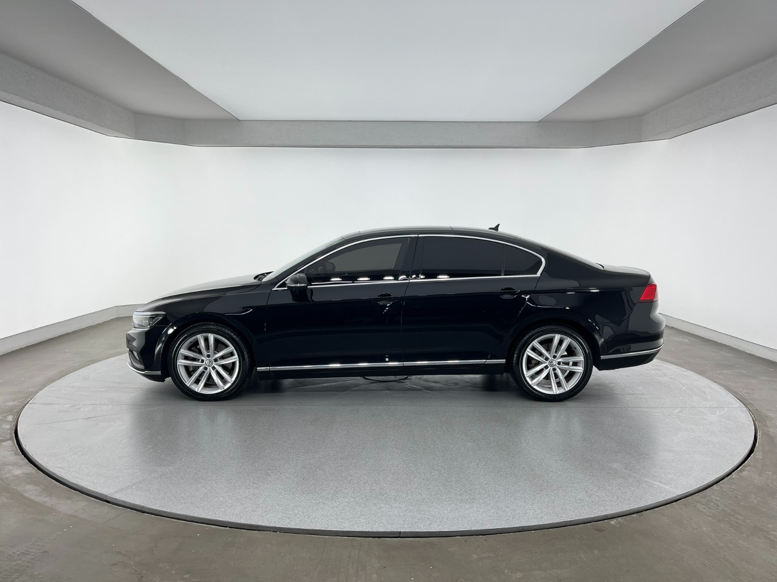 Volkswagen Passat Sedan 2.0 TDI SCR BMT 4Motion Elegance DSG - 2019 - Detay