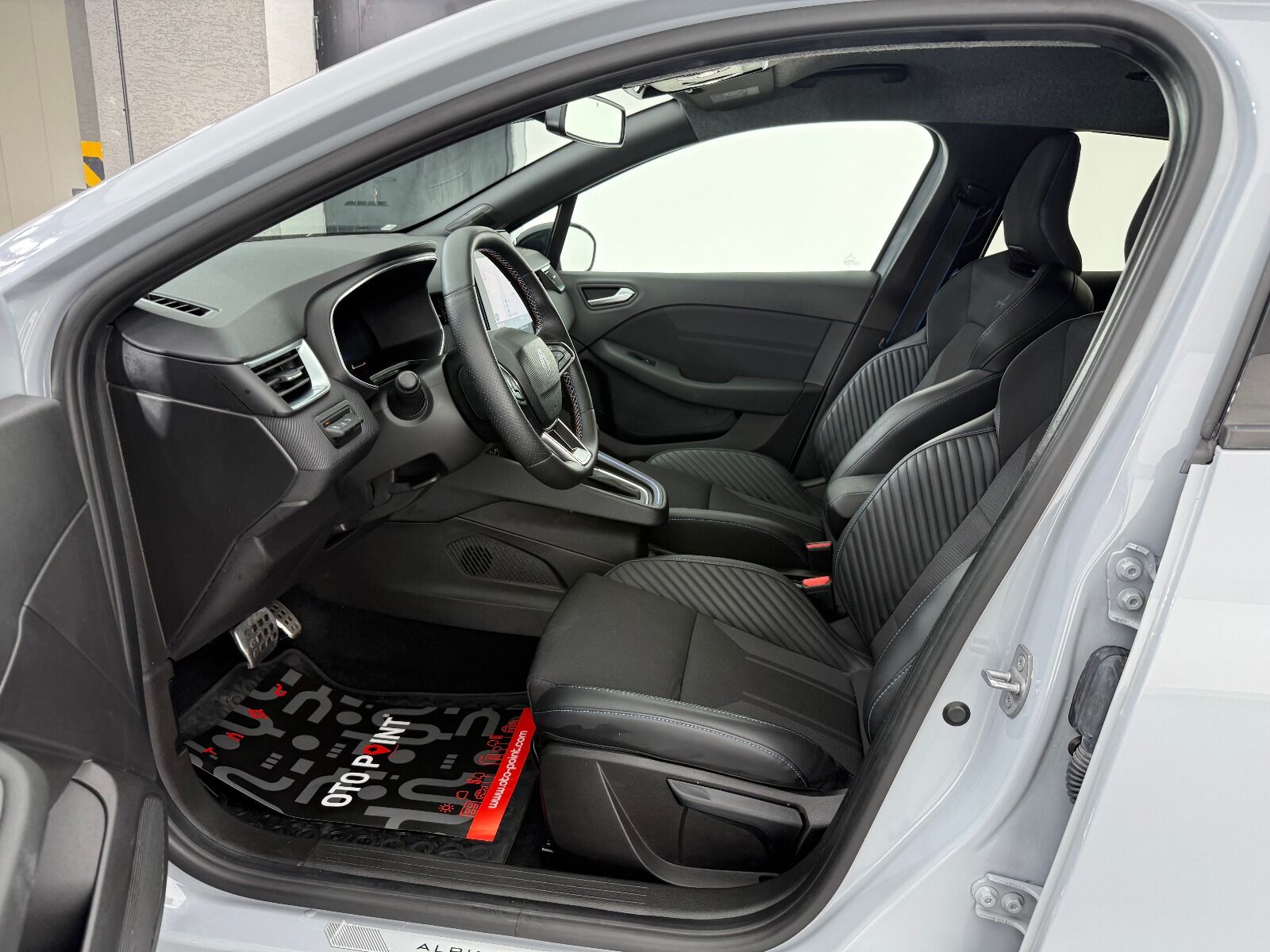 Renault Clio 1.0 TCE Techno Esprit Alpine X-Tronic - 2025 - Detay