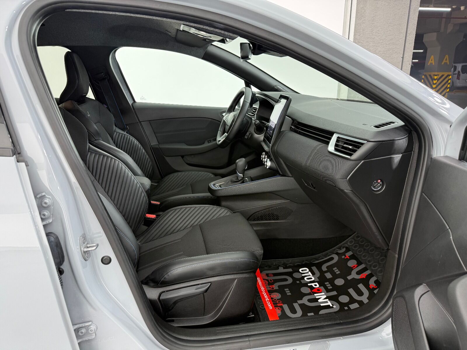 Renault Clio 1.0 TCE Techno Esprit Alpine X-Tronic - 2025 - Detay