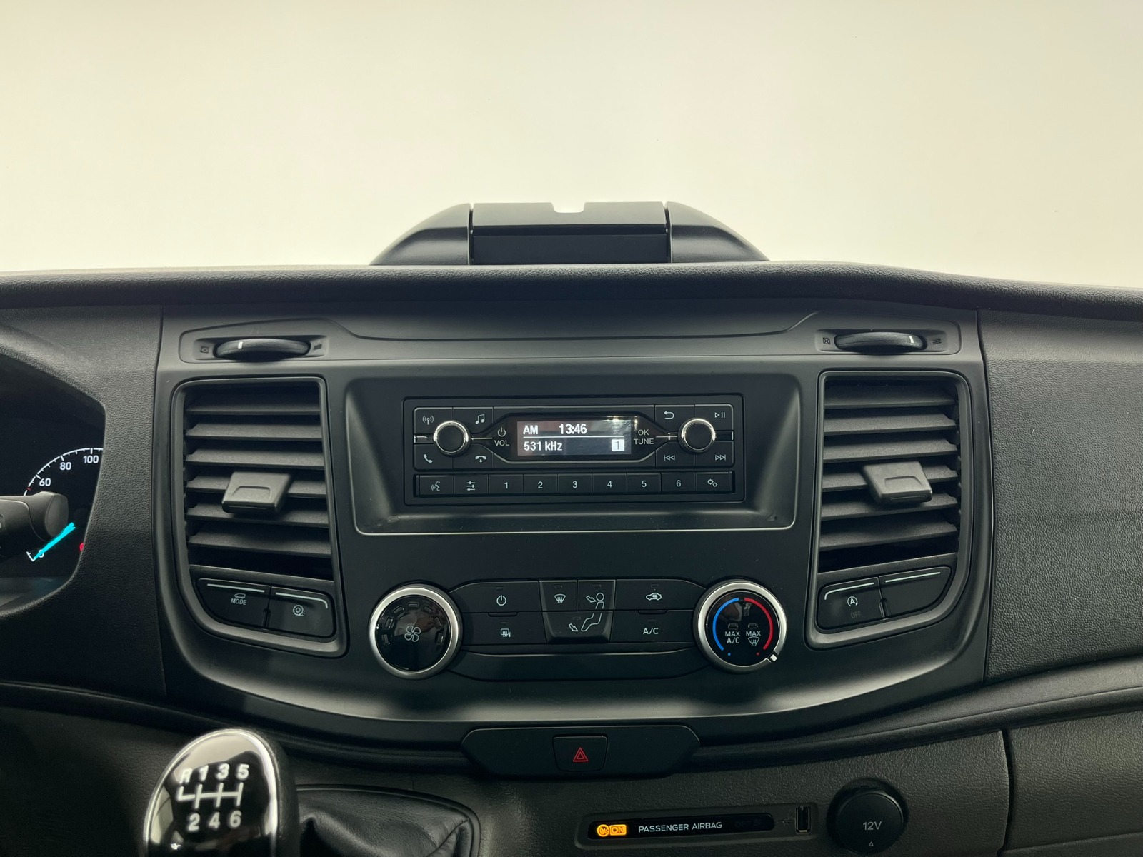 Ford Transit 350 M Çift Kabin - 2024 - Detay